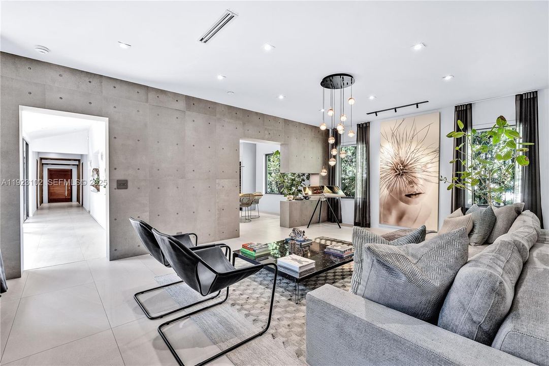 For Rent: $22,000 (3 beds, 3 baths, 2300 Square Feet)