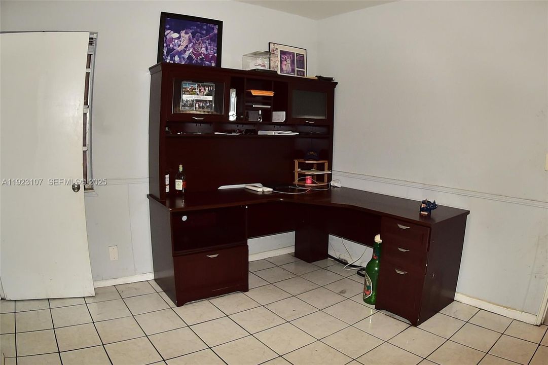 待售: $595,000 (3 贝兹, 2 浴室, 1913 平方英尺)