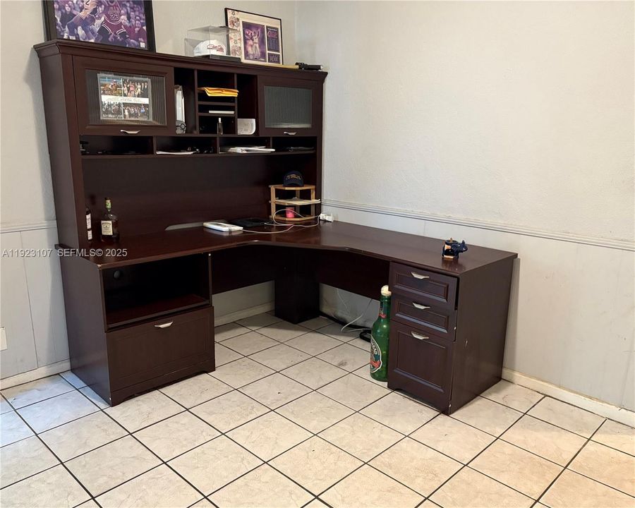 待售: $595,000 (3 贝兹, 2 浴室, 1913 平方英尺)