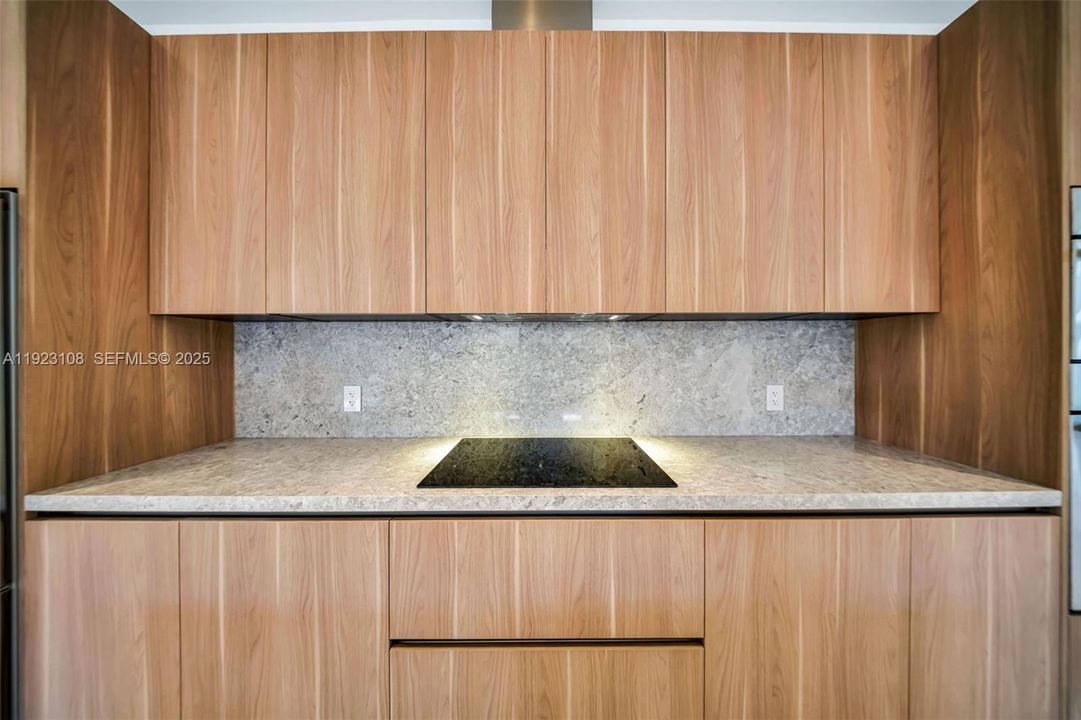 For Sale: $2,199,000 (5 beds, 4 baths, 3013 Square Feet)