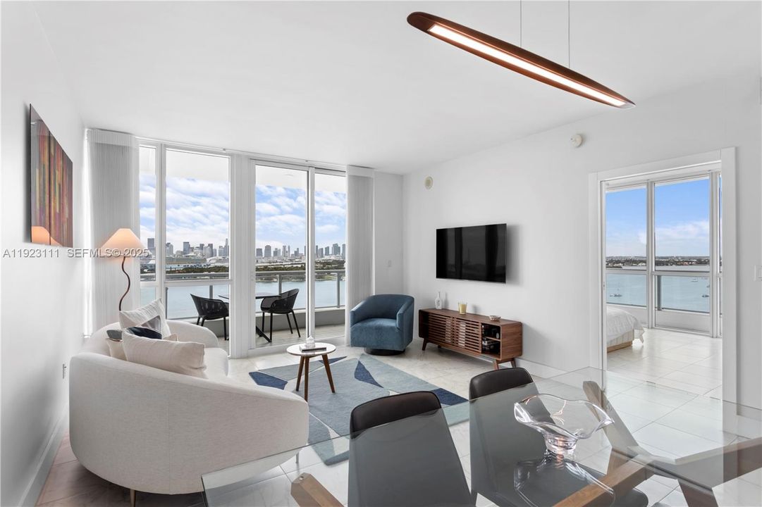 For Rent: $8,500 (2 beds, 2 baths, 1058 Square Feet)