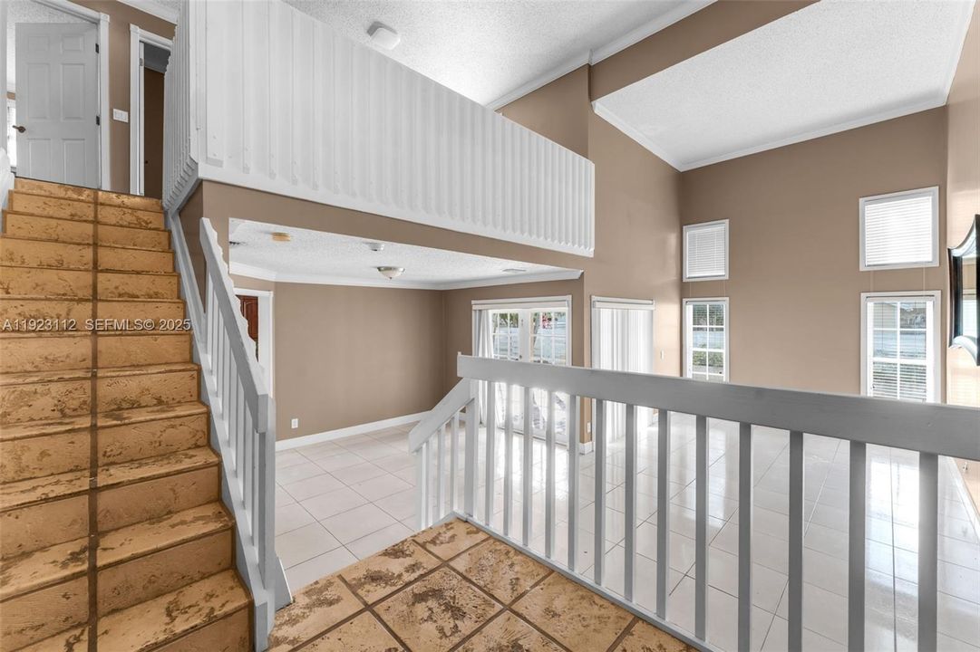 For Rent: $3,500 (3 beds, 2 baths, 2081 Square Feet)