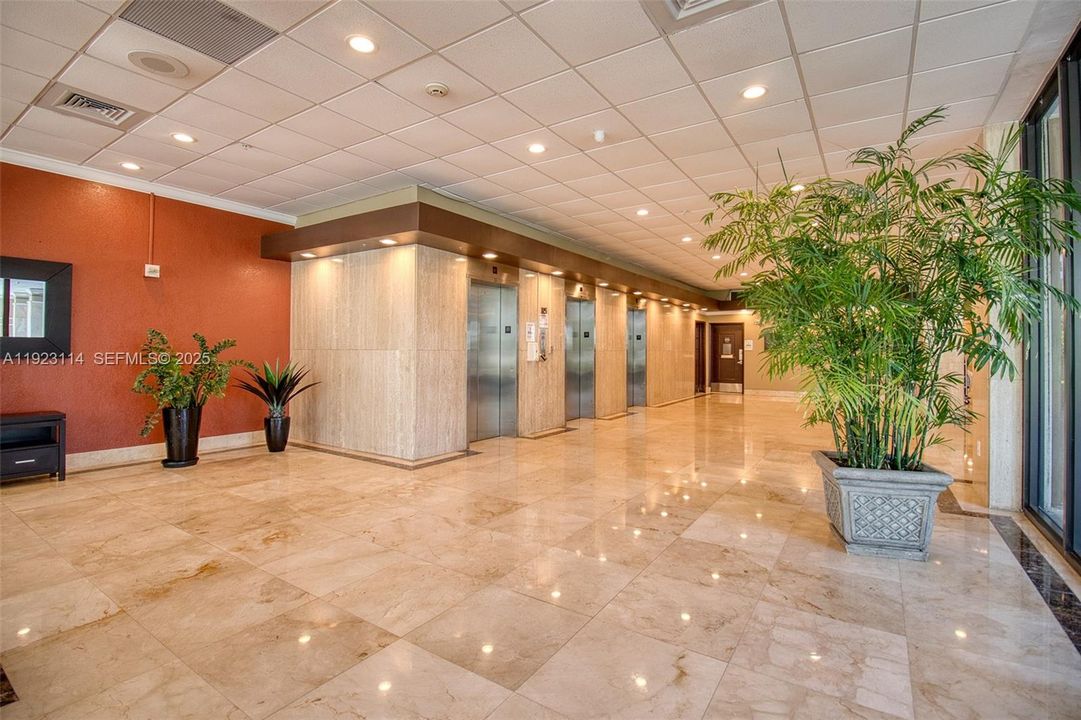 En Renta: $1,999 (1 camas, 1 baños, 705 Pies cuadrados)