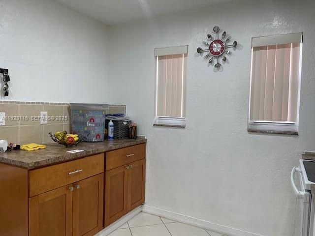 For Sale: $450,000 (2 beds, 1 baths, 1110 Square Feet)