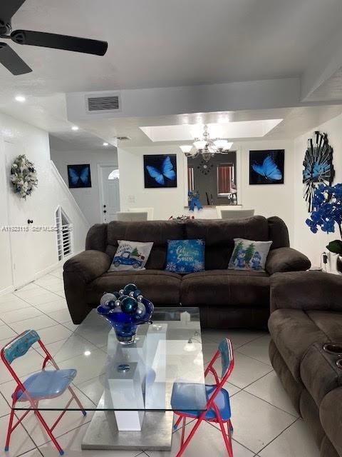 For Sale: $450,000 (2 beds, 1 baths, 1110 Square Feet)