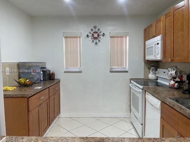 For Sale: $450,000 (2 beds, 1 baths, 1110 Square Feet)