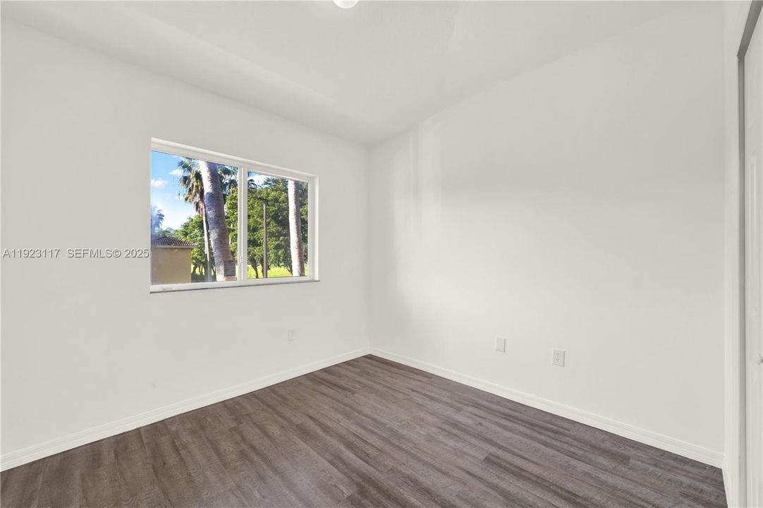 В аренду: $2,000 (3 спален, 2 ванн, 1176 Квадратных фут)