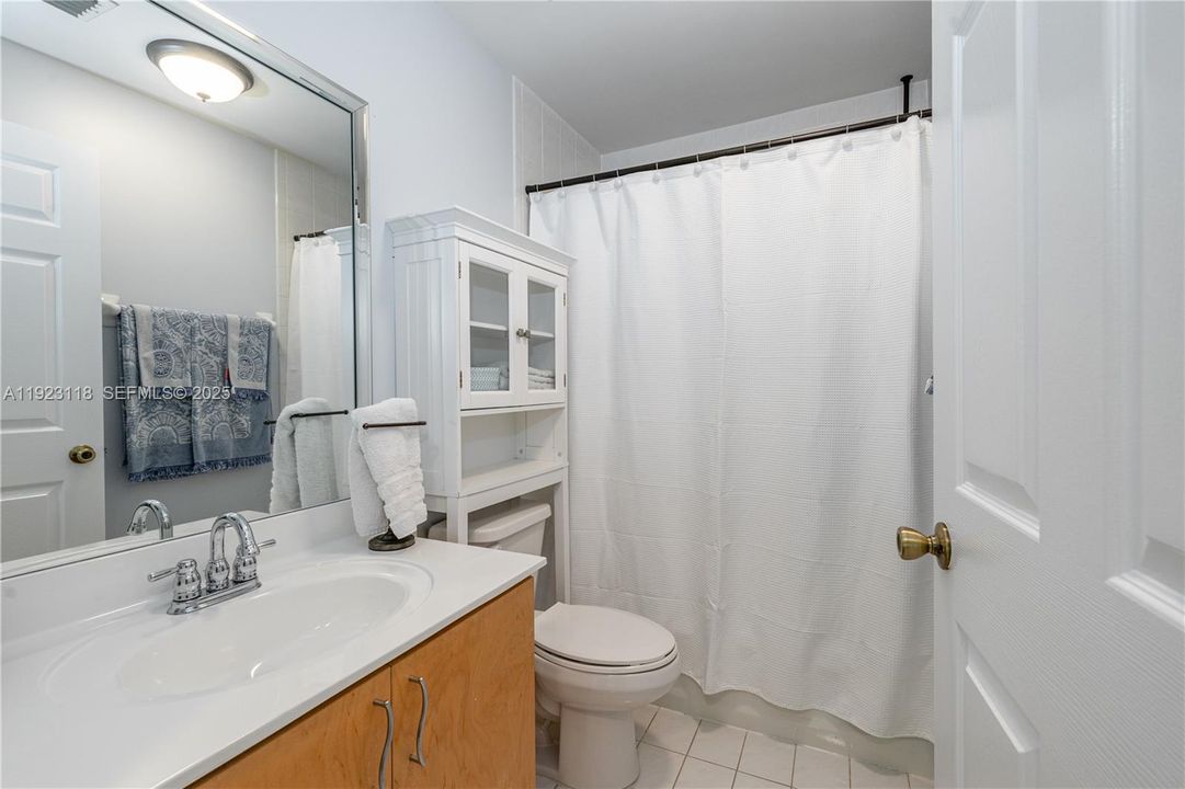 For Sale: $589,000 (3 beds, 2 baths, 1639 Square Feet)