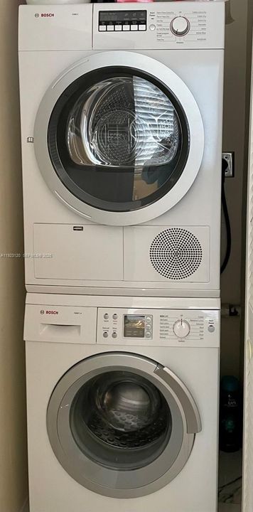 出租: $7,500 (3 贝兹, 3 浴室, 1428 平方英尺)