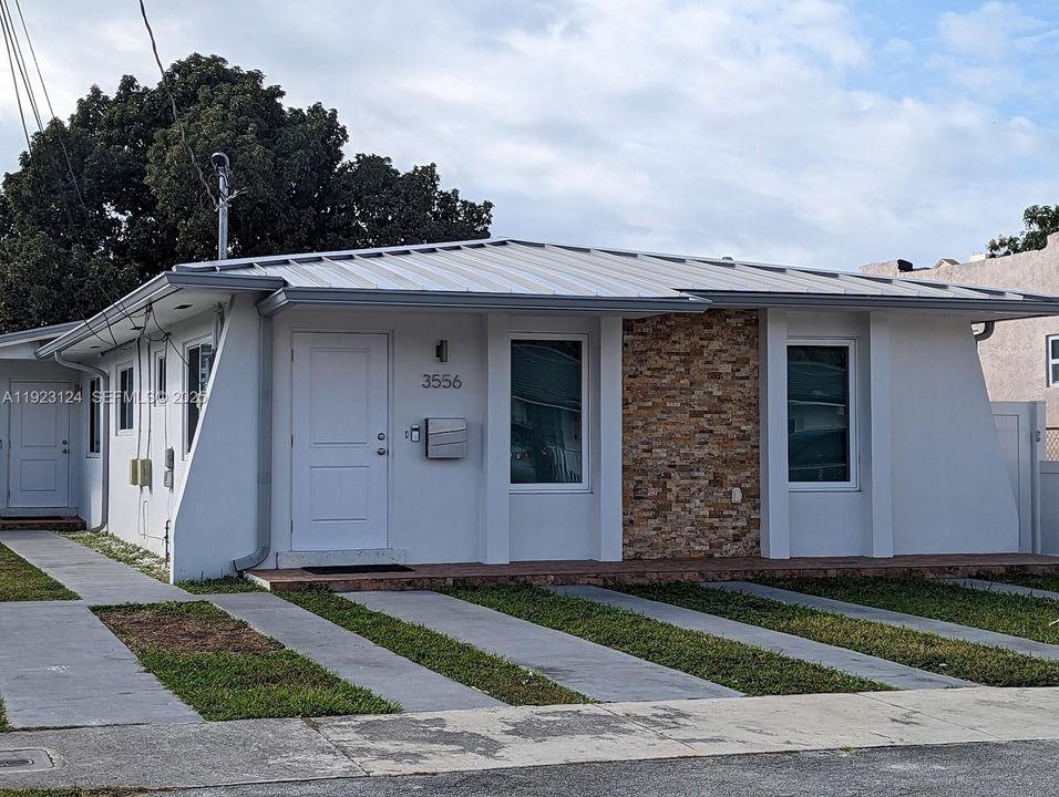 For Rent: $3,400 (3 beds, 2 baths, 2025 Square Feet)