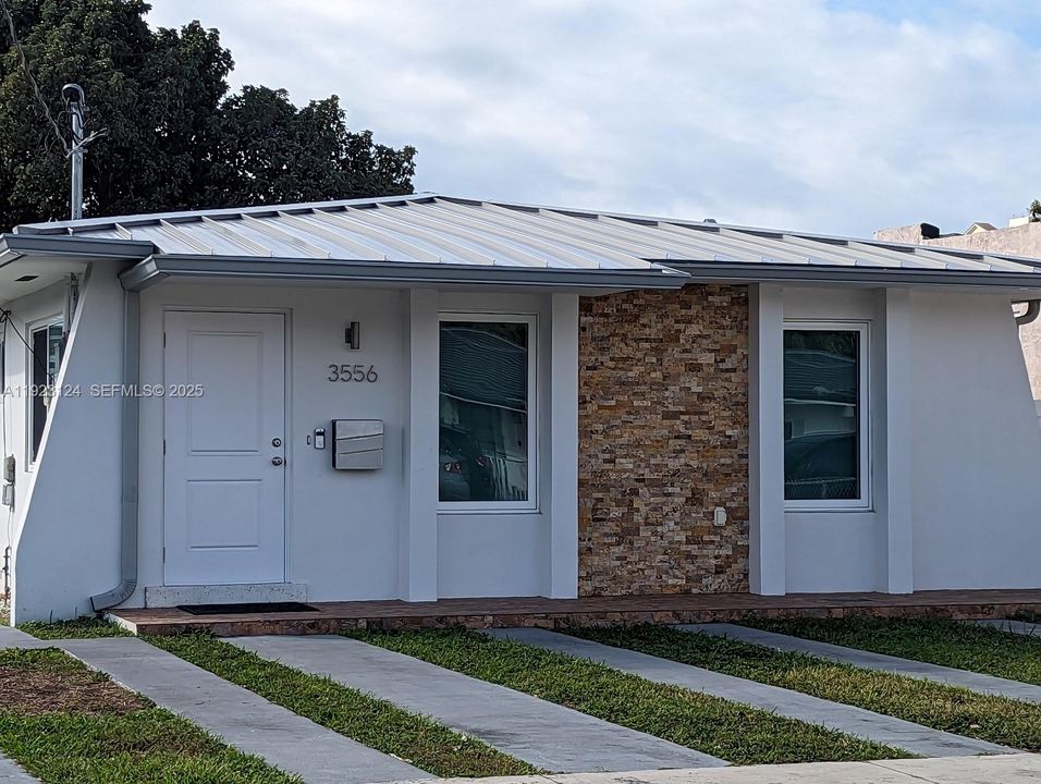 For Rent: $3,400 (3 beds, 2 baths, 2025 Square Feet)