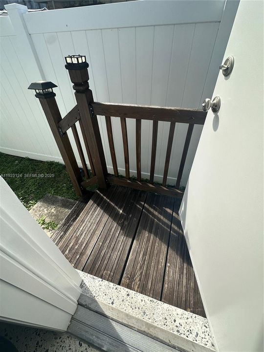 For Rent: $3,400 (3 beds, 2 baths, 2025 Square Feet)