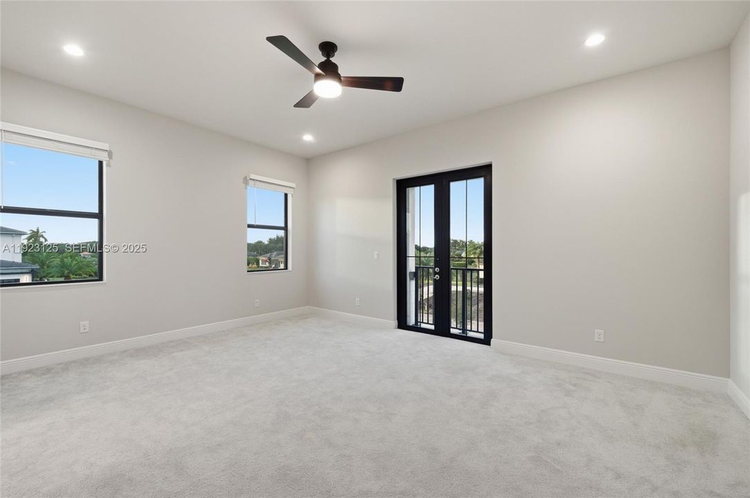 En Venta: $4,225,000 (7 camas, 8 baños, 7895 Pies cuadrados)