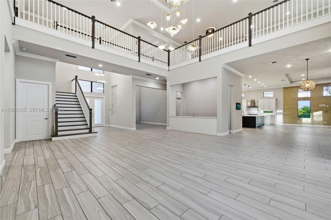 En Venta: $4,225,000 (7 camas, 8 baños, 7895 Pies cuadrados)