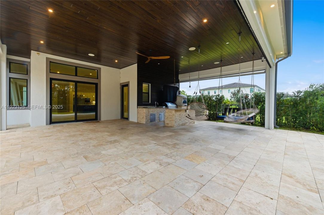 En Venta: $4,225,000 (7 camas, 8 baños, 7895 Pies cuadrados)