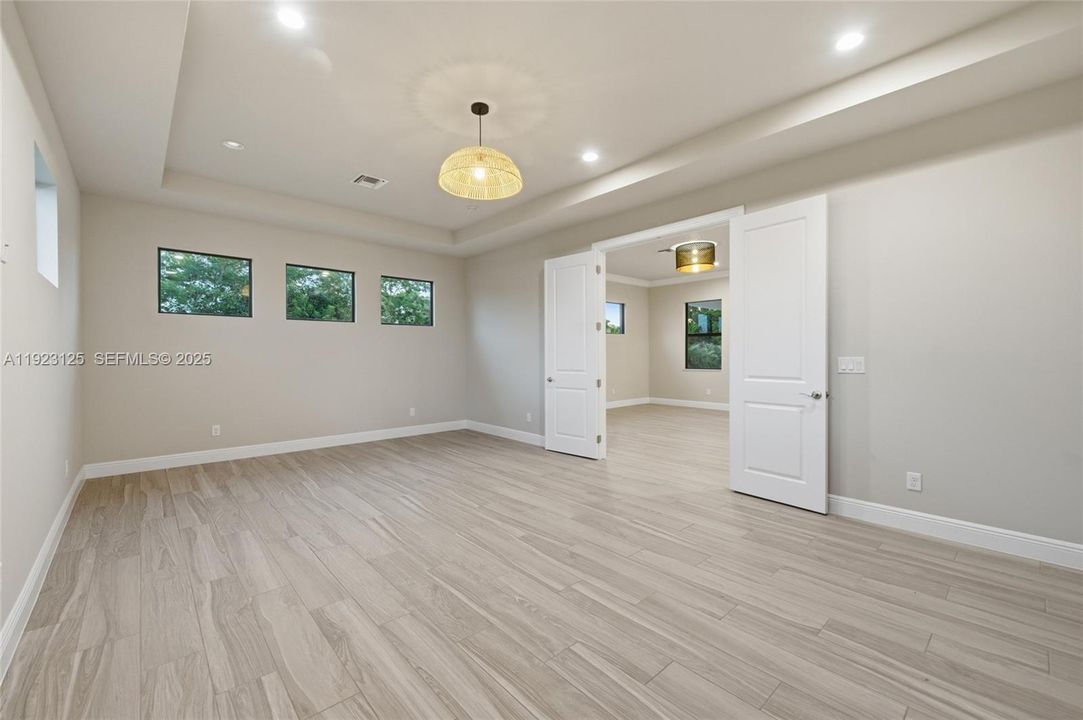 En Venta: $4,225,000 (7 camas, 8 baños, 7895 Pies cuadrados)