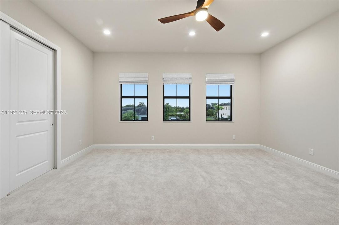 En Venta: $4,225,000 (7 camas, 8 baños, 7895 Pies cuadrados)