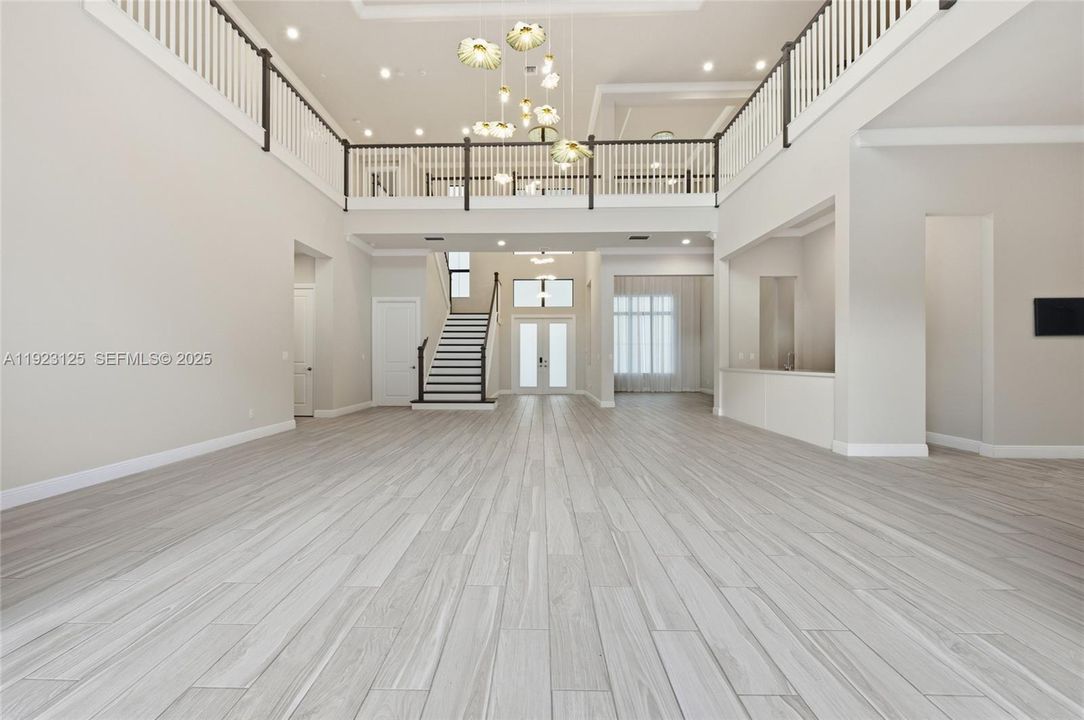 En Venta: $4,225,000 (7 camas, 8 baños, 7895 Pies cuadrados)