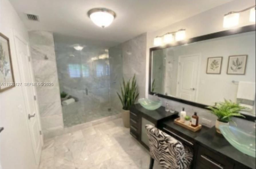 В аренду: $18,750 (4 спален, 4 ванн, 3488 Квадратных фут)