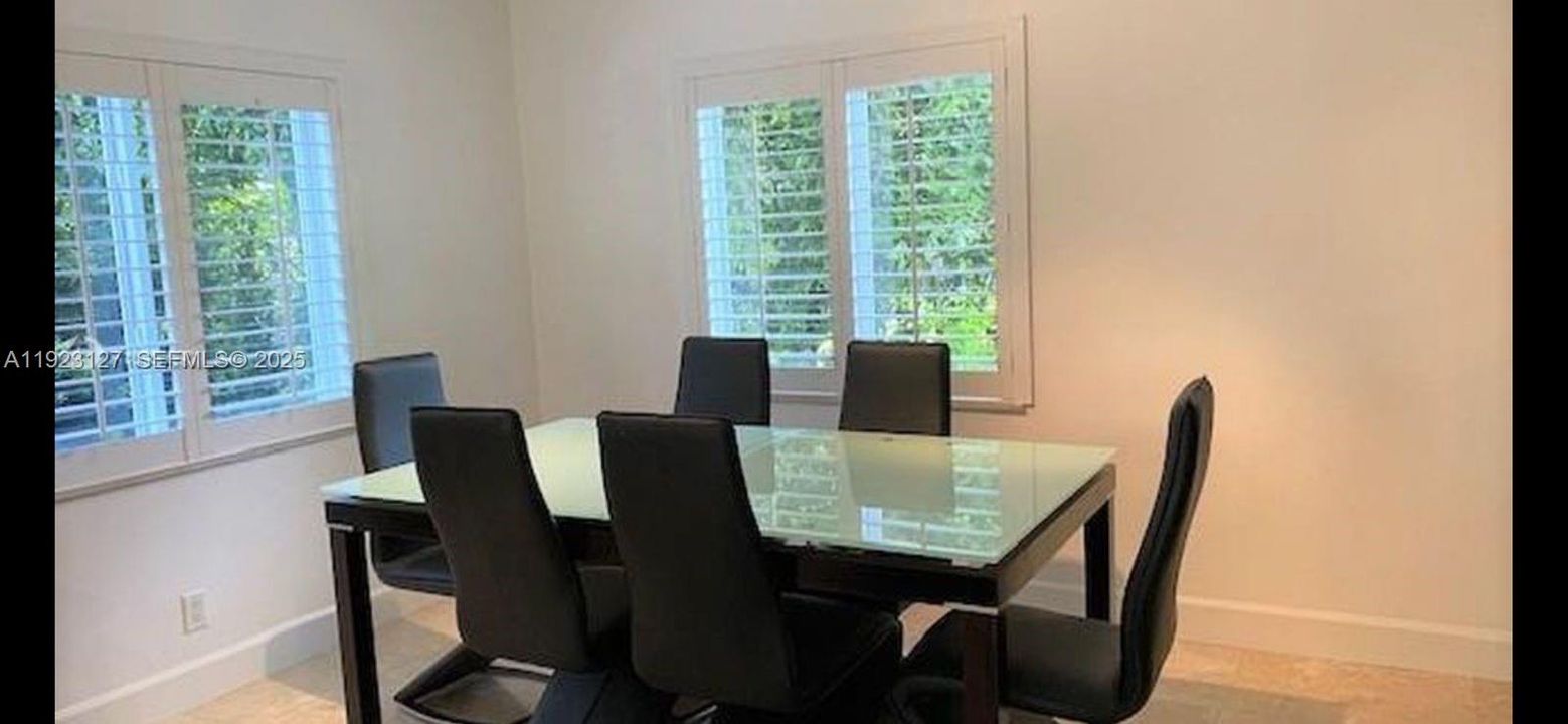 В аренду: $20,000 (3 спален, 2 ванн, 3488 Квадратных фут)