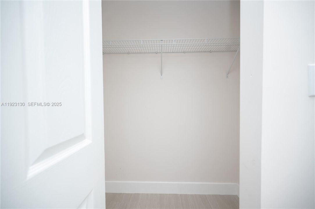 For Sale: $640,000 (4 beds, 3 baths, 1405 Square Feet)