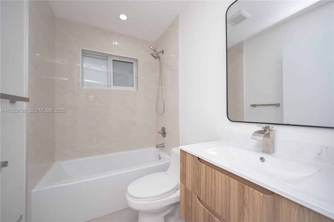 For Sale: $640,000 (4 beds, 3 baths, 1405 Square Feet)