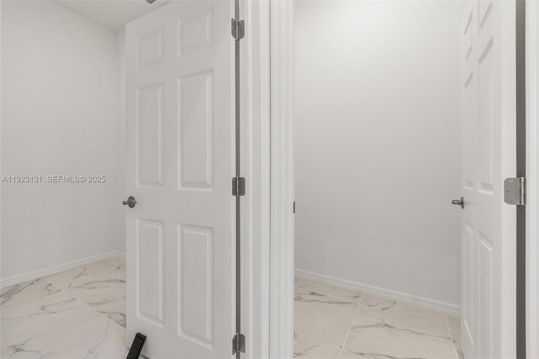 出租: $1,900 (4 贝兹, 2 浴室, 1639 平方英尺)