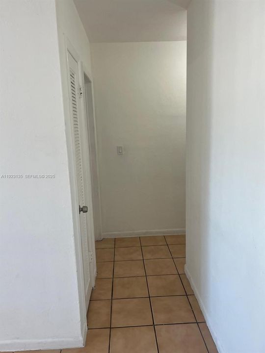 For Rent: $2,300 (2 beds, 2 baths, 2148 Square Feet)