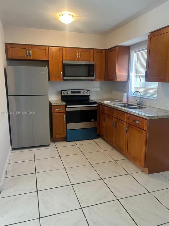 For Rent: $1,490 (1 beds, 1 baths, 2804 Square Feet)