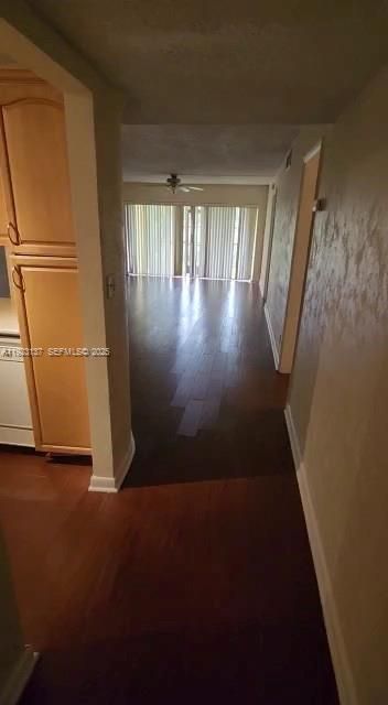 For Sale: $180,000 (2 beds, 2 baths, 1074 Square Feet)