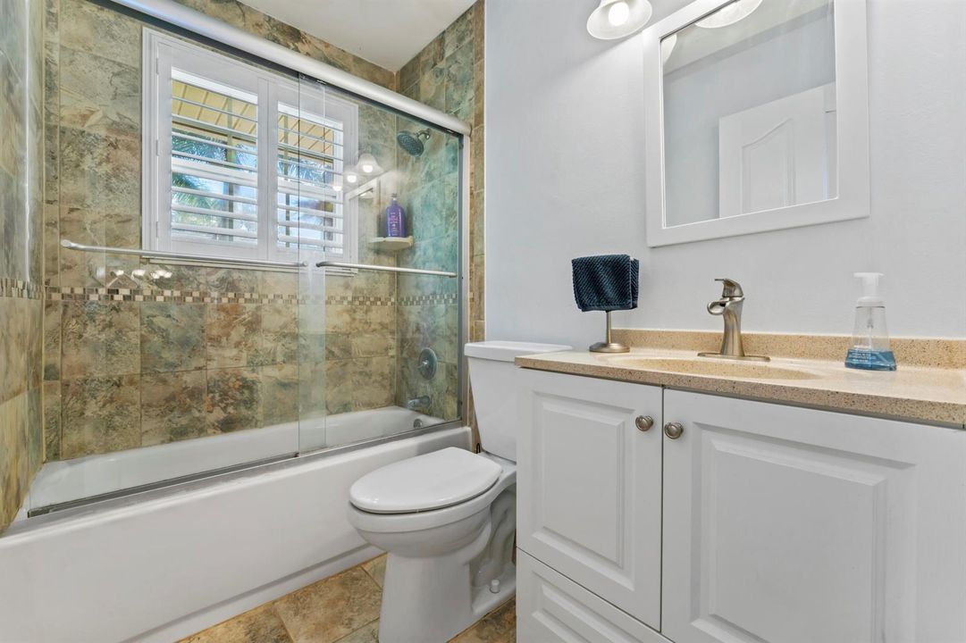2nd Bathroom