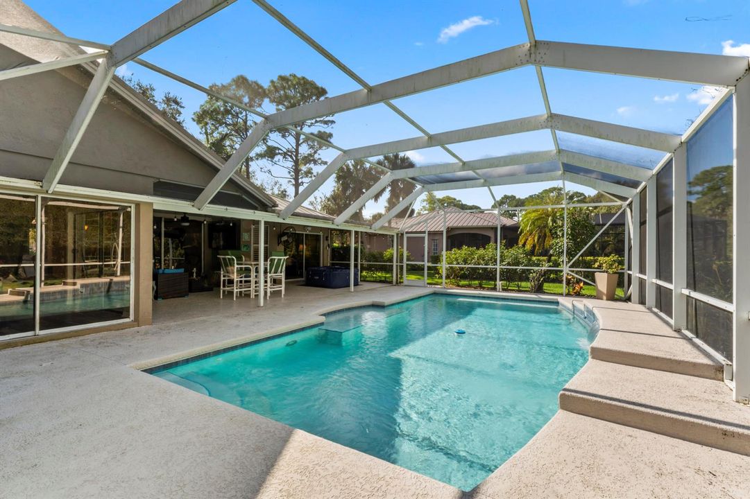 PRIVATE SWIMMING POOL