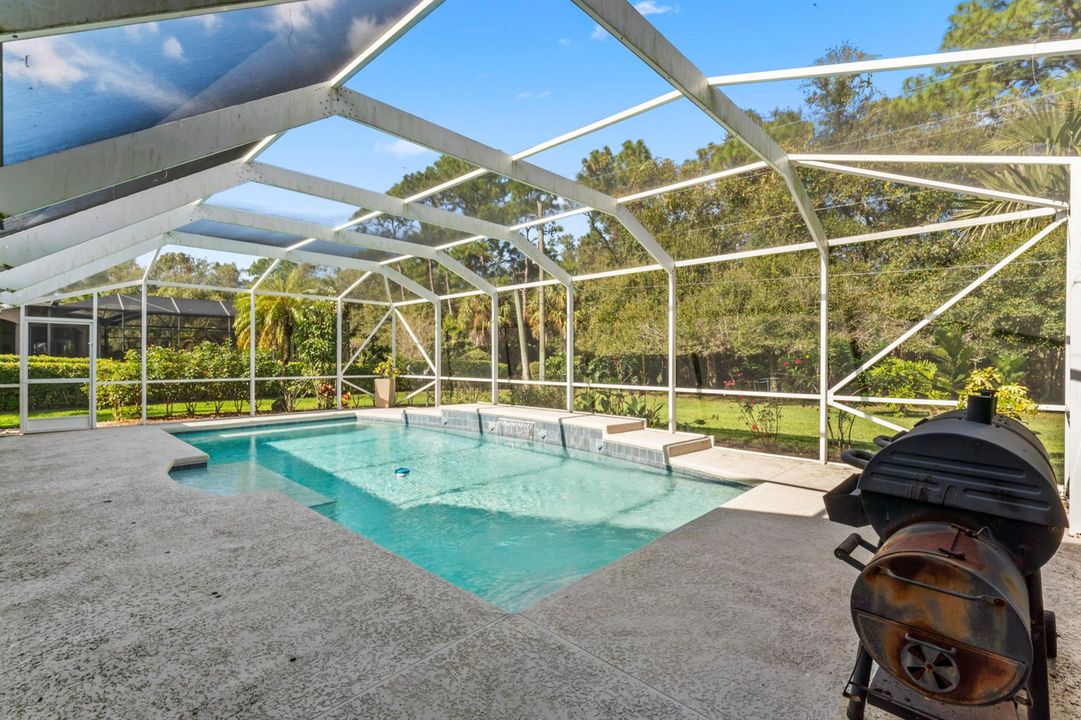 Private Screened Swimming Pool