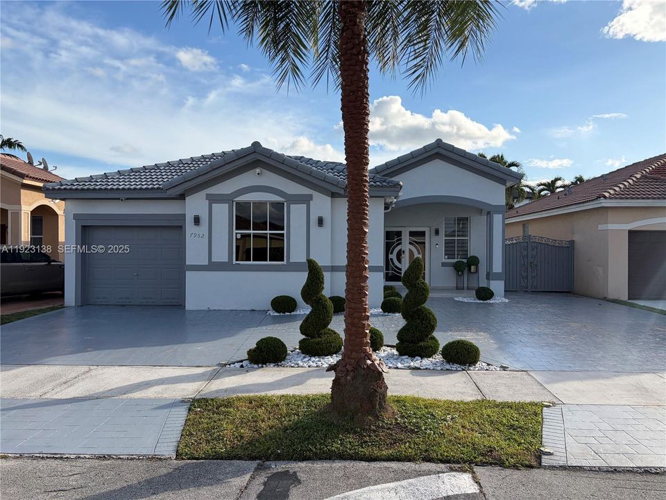 待售: $659,900 (3 贝兹, 2 浴室, 1769 平方英尺)