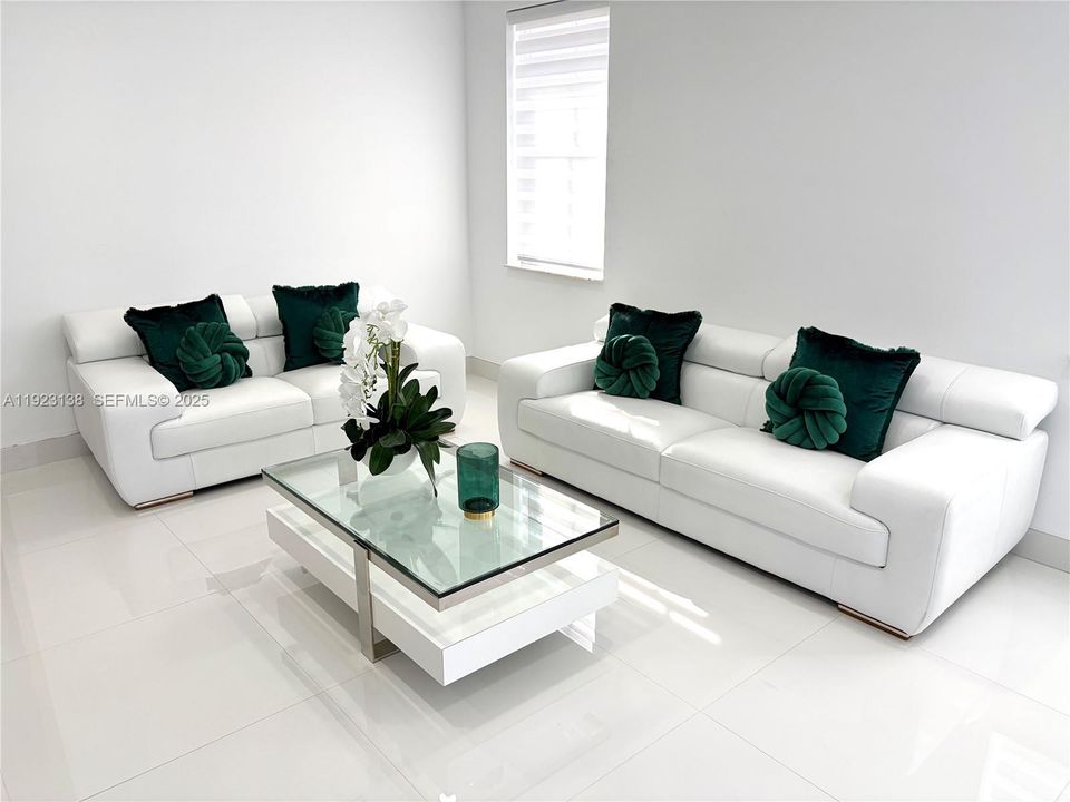 待售: $659,900 (3 贝兹, 2 浴室, 1769 平方英尺)