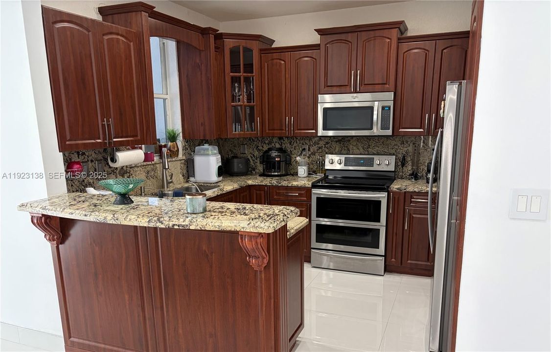 待售: $659,900 (3 贝兹, 2 浴室, 1769 平方英尺)