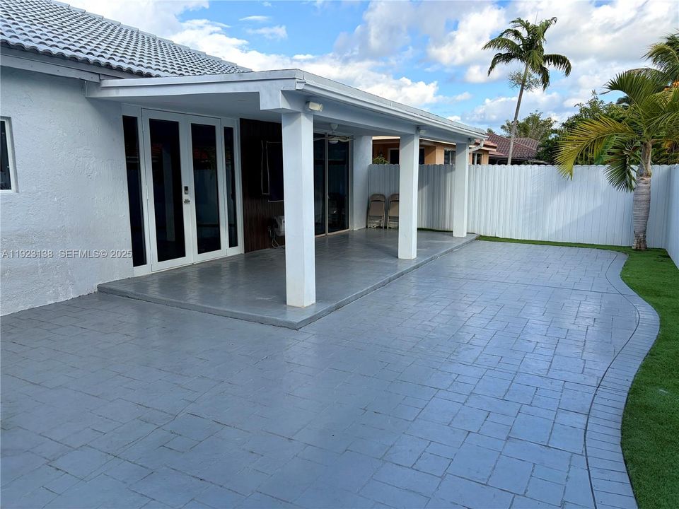 待售: $659,900 (3 贝兹, 2 浴室, 1769 平方英尺)