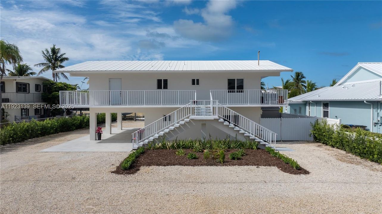 待售: $2,249,000 (5 贝兹, 3 浴室, 204 平方英尺)