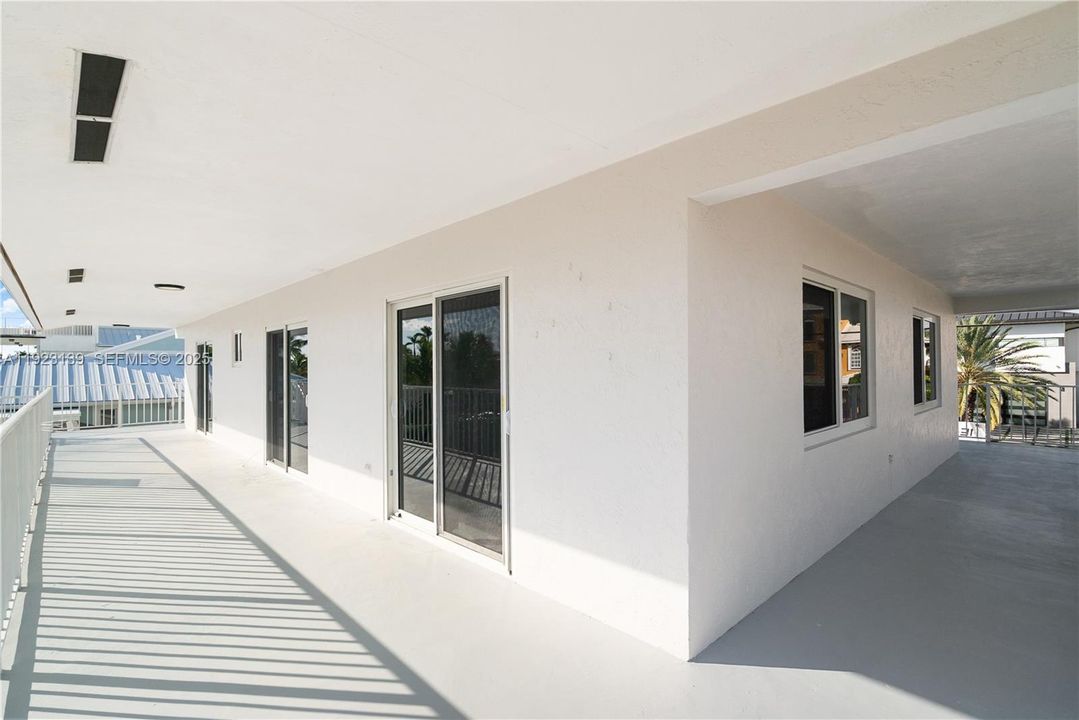 待售: $2,249,000 (5 贝兹, 3 浴室, 204 平方英尺)