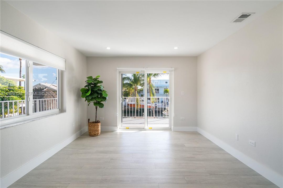 待售: $2,249,000 (5 贝兹, 3 浴室, 204 平方英尺)