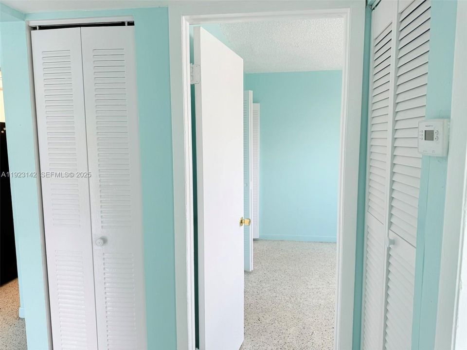 Active With Contract: $2,000 (2 beds, 1 baths, 672 Square Feet)