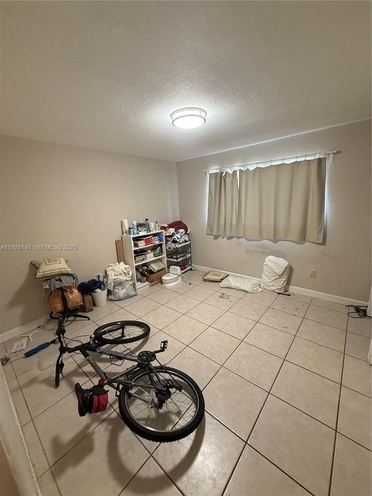 For Sale: $525,000 (3 beds, 2 baths, 1421 Square Feet)