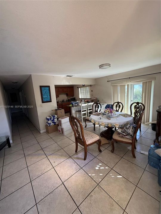 For Sale: $525,000 (3 beds, 2 baths, 1421 Square Feet)