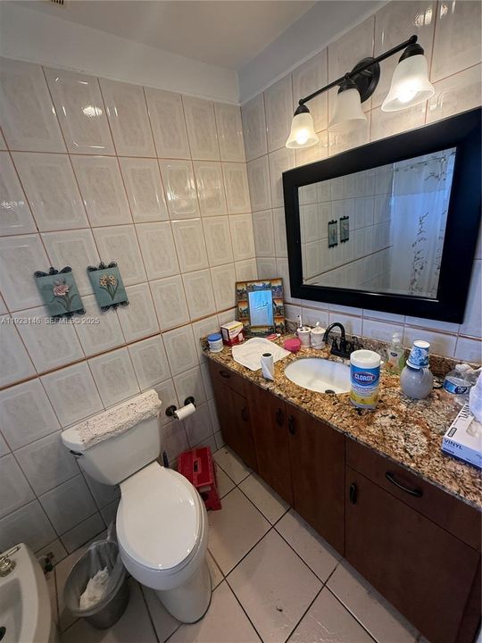 For Sale: $525,000 (3 beds, 2 baths, 1421 Square Feet)