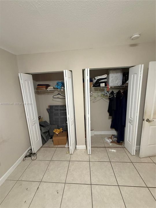 For Sale: $525,000 (3 beds, 2 baths, 1421 Square Feet)