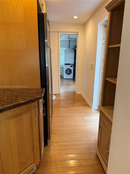 待售: $3,800,000 (0.47 acres)