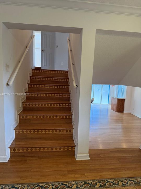 待售: $3,800,000 (0.47 acres)