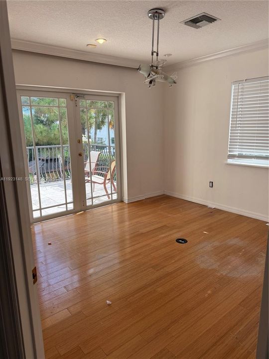 待售: $3,800,000 (0.47 acres)