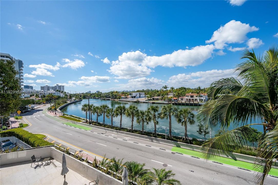 Activo con contrato: $675,000 (2 camas, 2 baños, 1020 Pies cuadrados)
