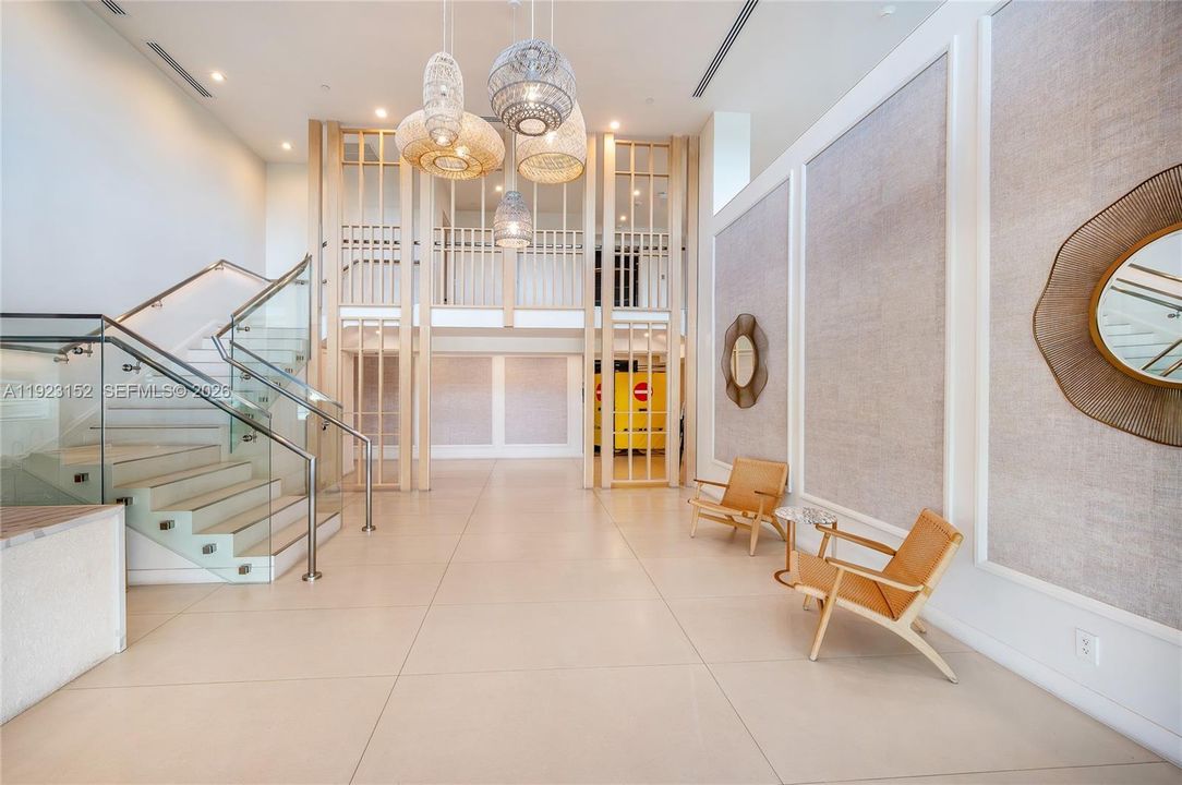 Activo con contrato: $675,000 (2 camas, 2 baños, 1020 Pies cuadrados)